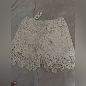 Elegant Cream Lace Women Shorts